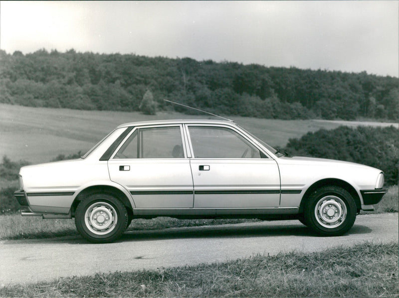 1982 Peugeot 505 - Vintage Photograph
