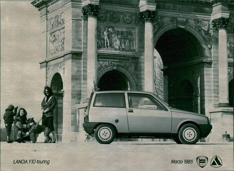 Lancia Y10 touring - Vintage Photograph