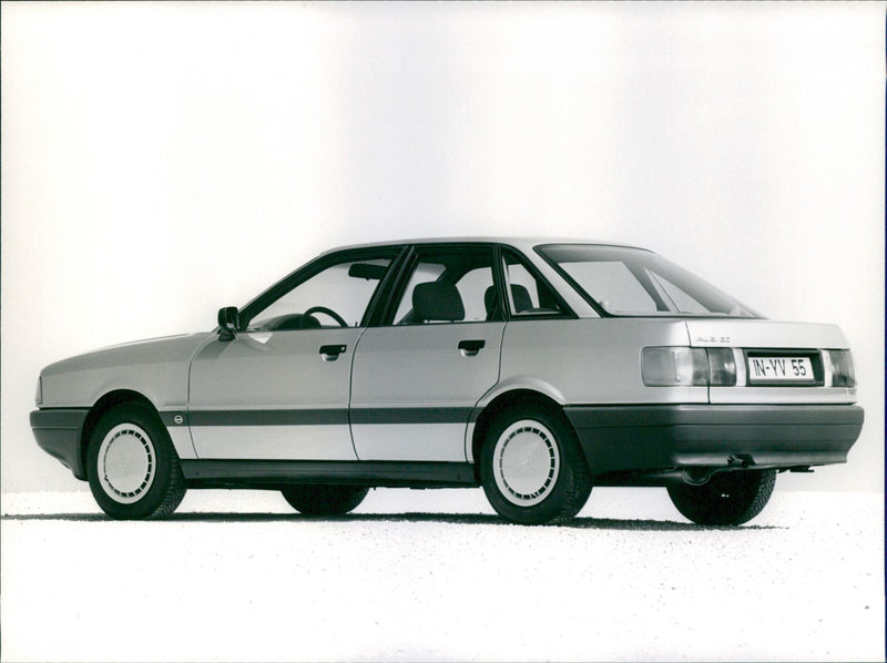 Audi 80 - Vintage Photograph