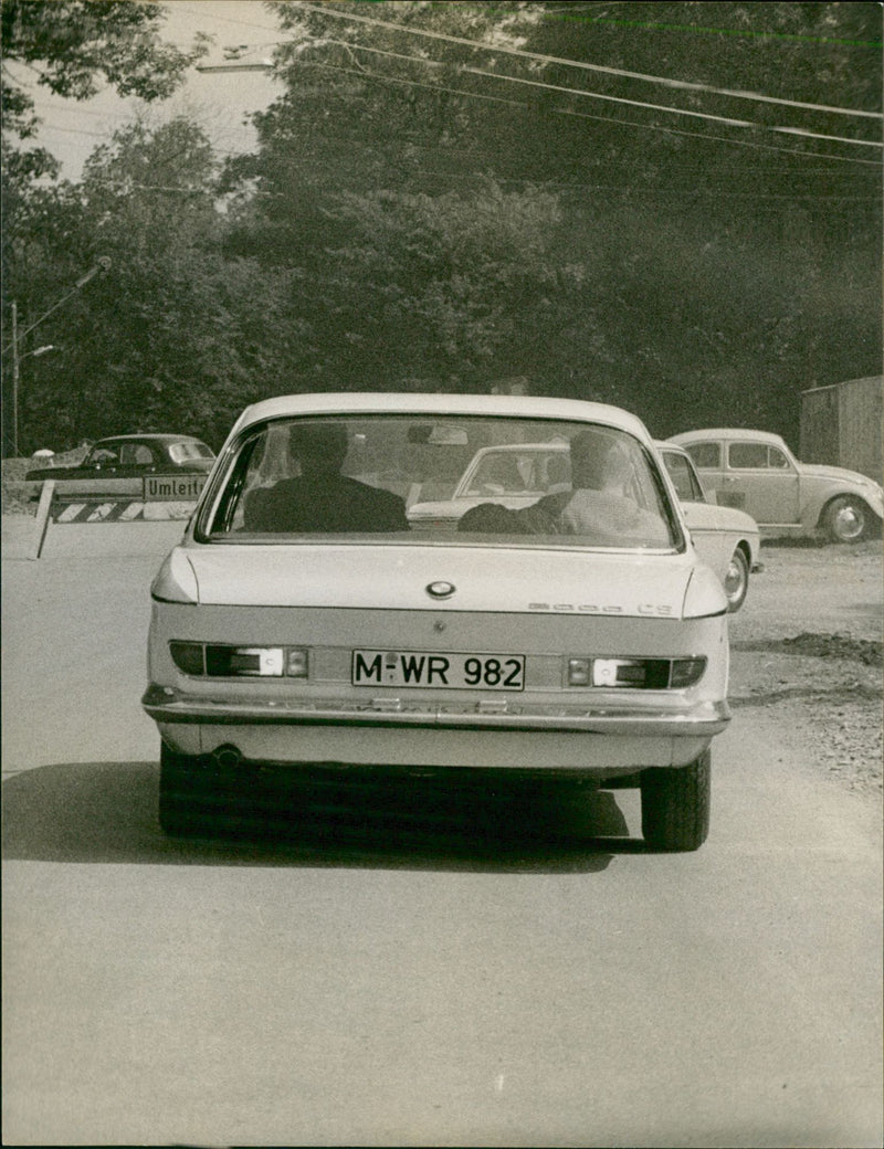 BMW 2000 CS 1965 - Vintage Photograph