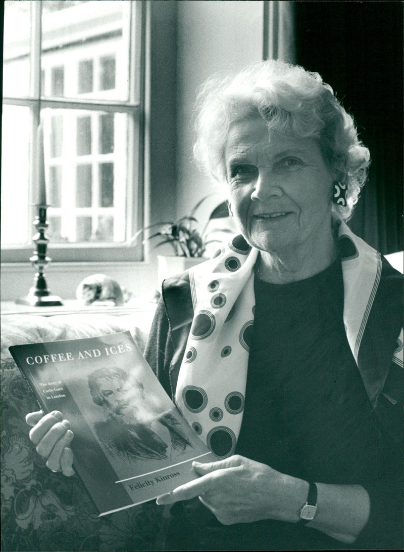 Felicity Kinross - Vintage Photograph