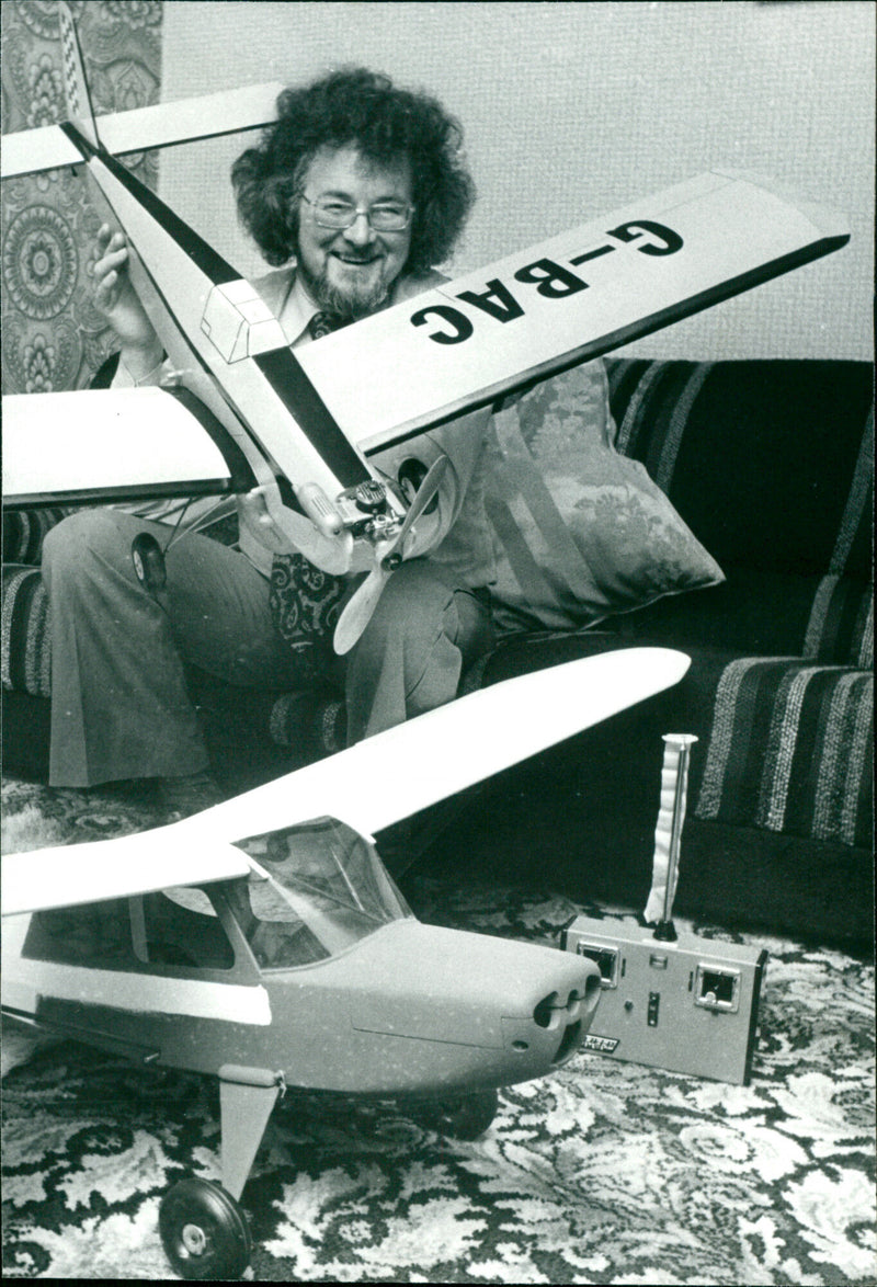 MODEL AIRCRAFT - Vintage Photograph