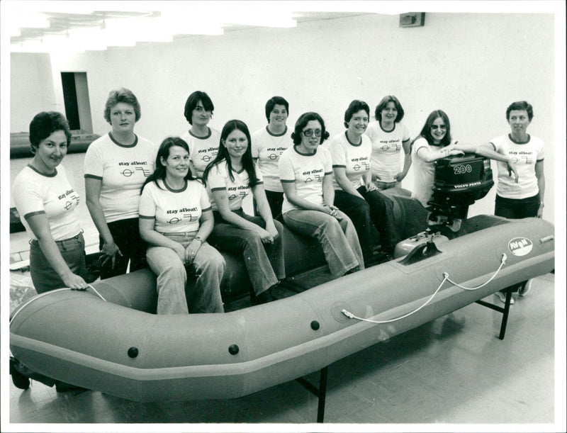 The participants in the expedition to Atratoträsket gathered in an Avon inflatable boat - Vintage Photograph