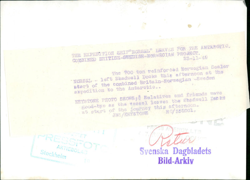 COMPLIMENTS RAPHAEL DIVISION KEYSTONE SHIP BRITISH EXPEDITION BRITAIN - Vintage Photograph