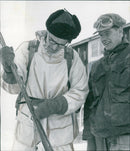 COMPLIMENTS RAPHAEL DIVISION THELL PETROLEUM STEL EXPEDITION CHARLES - Vintage Photograph