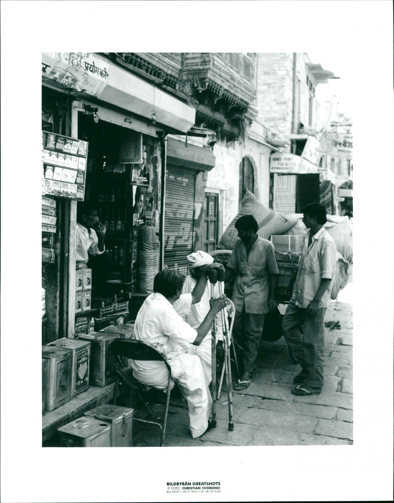 Streetlife in India - Vintage Photograph