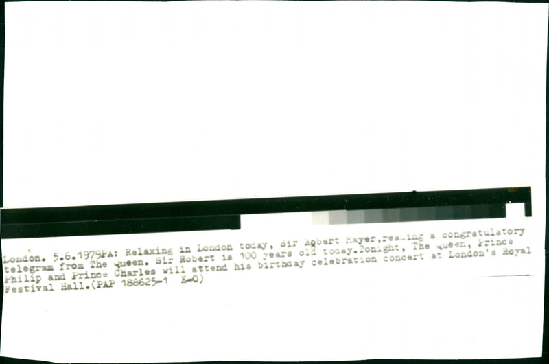 ROBERT QUEEN CONCERT CHARLES - Vintage Photograph