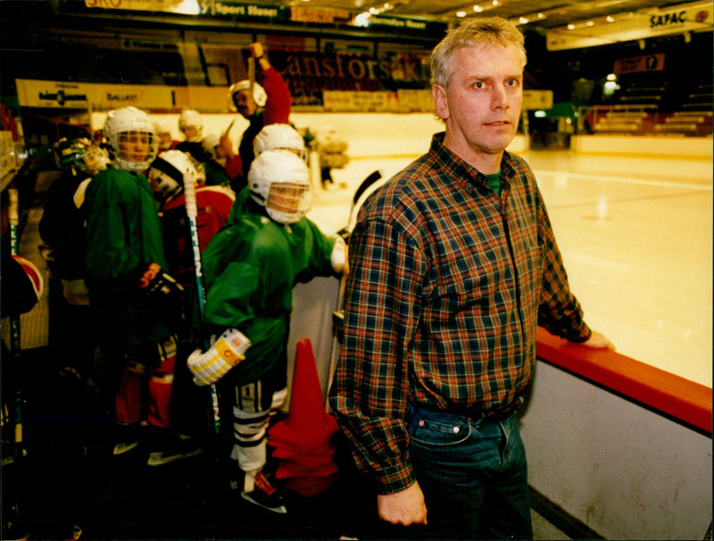 Roland Stoltz, tränare Björklöven ishockey - Vintage Photograph