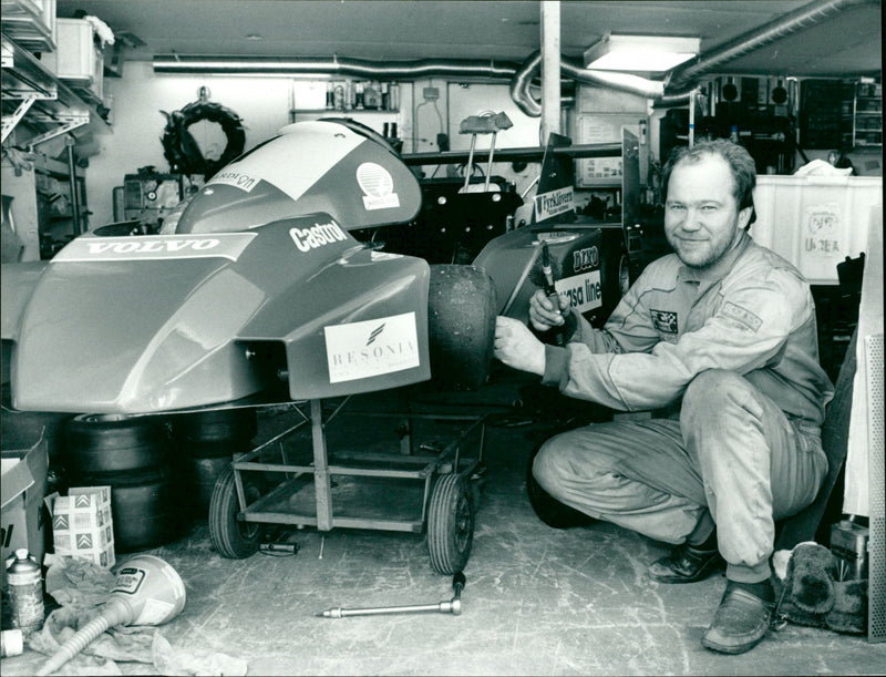 1991 DION DINO VOLVO CASTROL TAU GOCART SHELF SVANEBY ARCHIVE GOKART FRANCE - Vintage Photograph