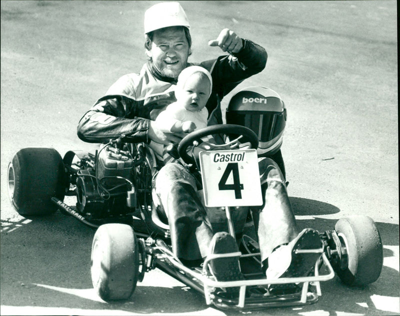 1985 DION DINO VOLVO CASTROL UNEA GOKART SVANEBY GUARANTEE FRANCE - Vintage Photograph