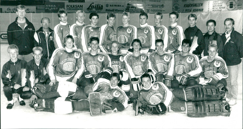 Ishockey. TV-pucken Västerbotten, lagbild 1989 - Vintage Photograph