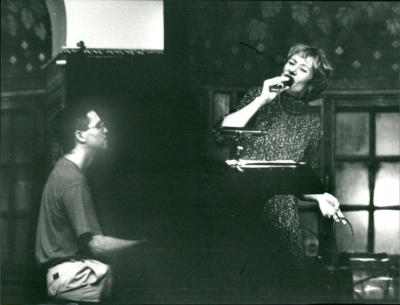 1994 MUSICIAN VASTERBOTTEN'S COURIER UMEA - Vintage Photograph