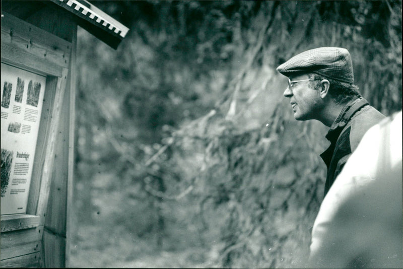 1991 NATURE RESERVE BIONALUDE GUSTA ALLARUT INTRODUCTION XVI USTAL CALL - Vintage Photograph