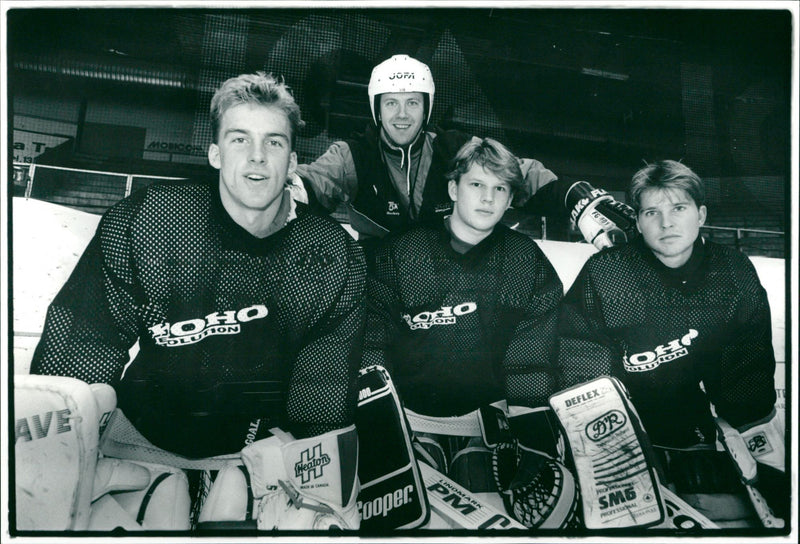 Tegs SK ishockey. Christer Holm, Göte Wälitalo, Kristofer Grönwald och Jonas Åström - Vintage Photograph