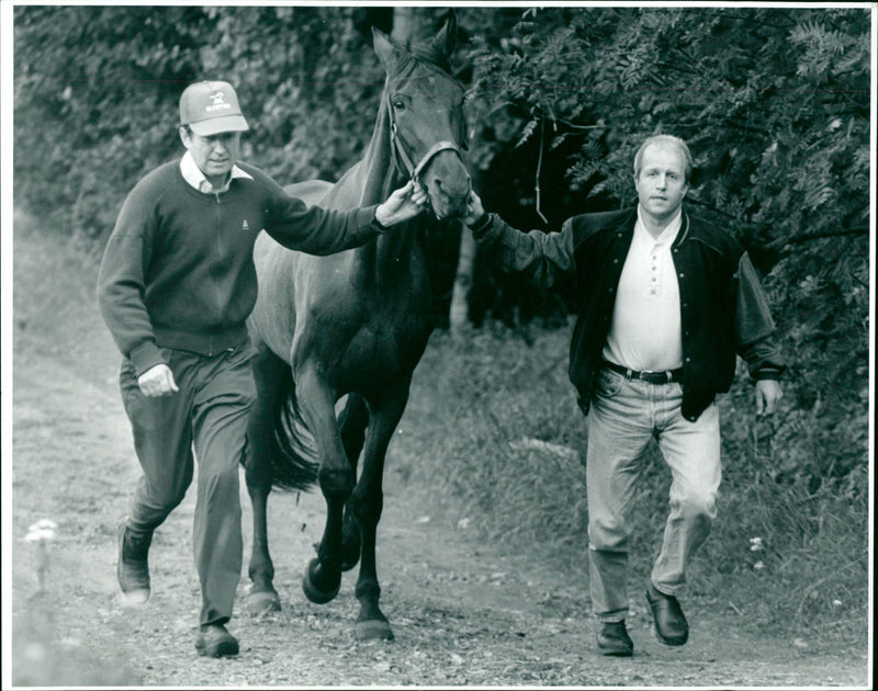 Anna Songkina med tränarna och ägarna Bengt Forsgren och Arne Tjärnström - Vintage Photograph