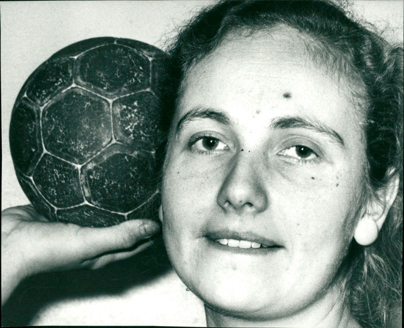 Birgitta Bergdahl, handboll UIK - Vintage Photograph