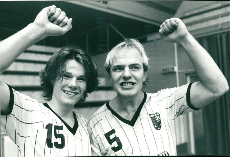 Johan Lundberg och Anders Häggqvist. Handboll Umeå IK - Vintage Photograph