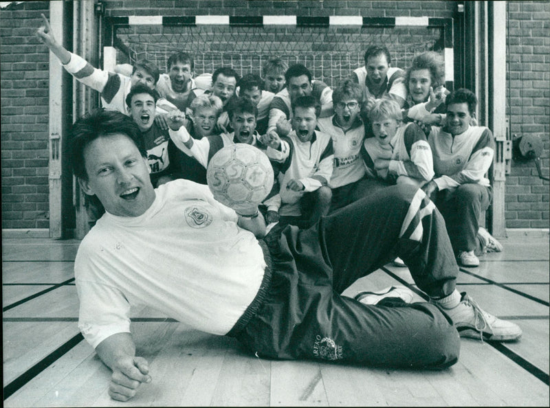 Per Olsson, tränare handboll, Sikeå SK - Vintage Photograph