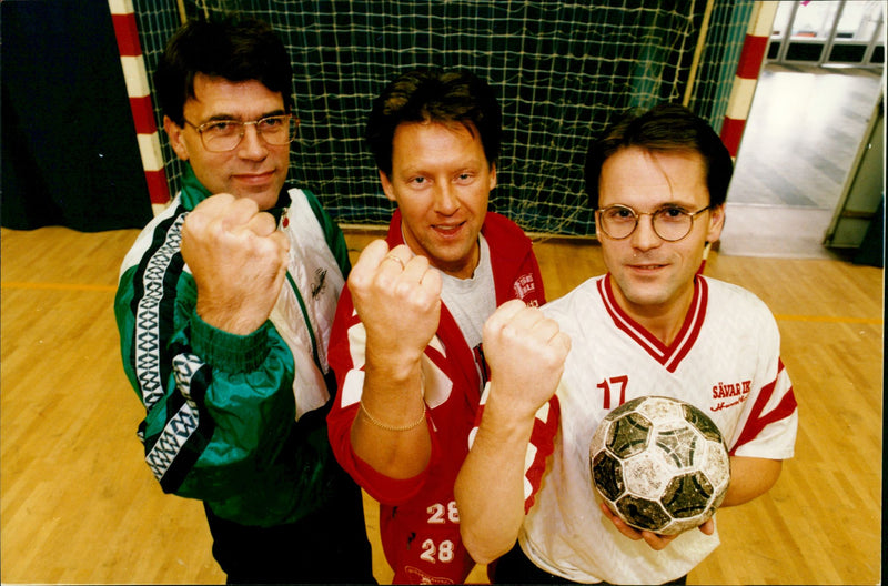 Handbollar tränare Johan Alatalo, Per Olsson och Anders Alanärä - Vintage Photograph