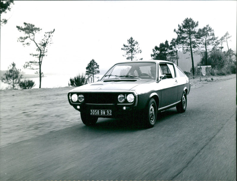 Renault. - Vintage Photograph