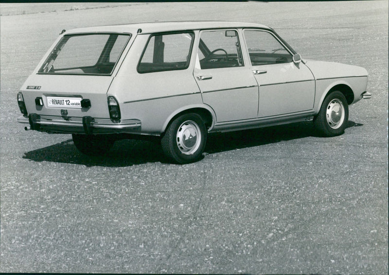 Renault 12 - Vintage Photograph