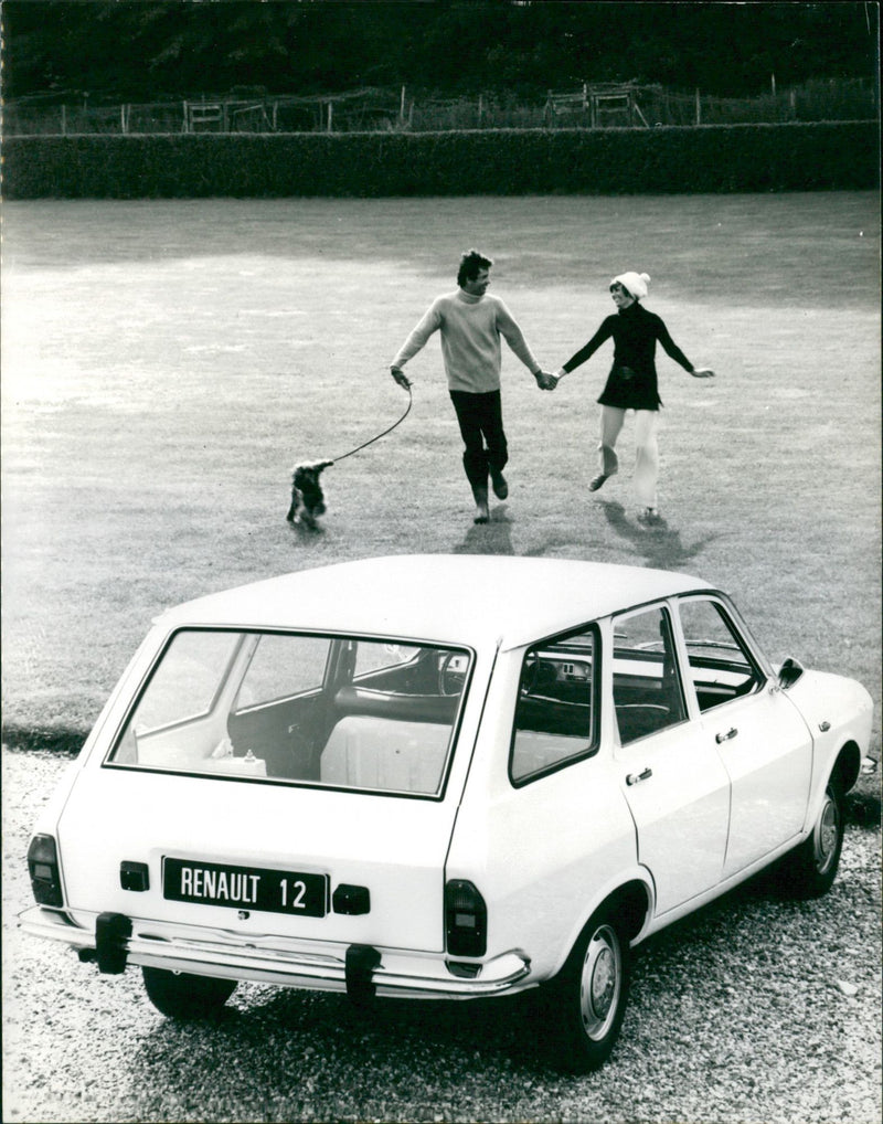 Renault 12 - Vintage Photograph