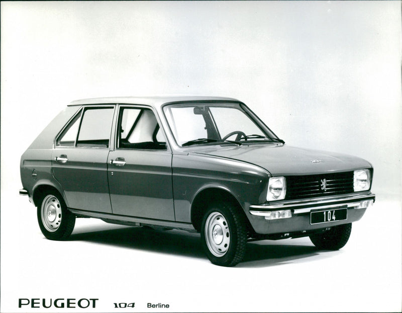 Peugeot 104 Berline - Vintage Photograph