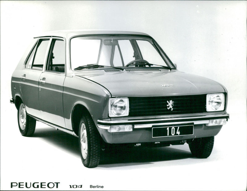 Peugeot 104 Berline - Vintage Photograph