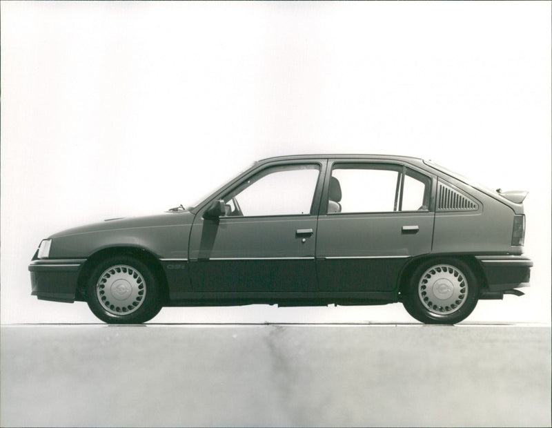 Opel Kadett GSi - Vintage Photograph