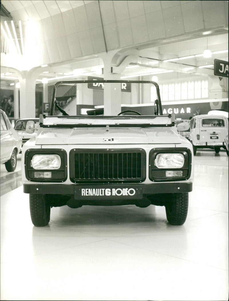 Renault 6 Rodeo - Vintage Photograph