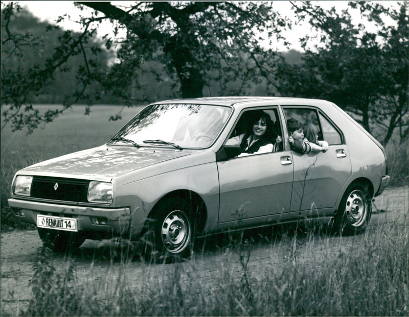 Renault 14 TL 1977 - Vintage Photograph