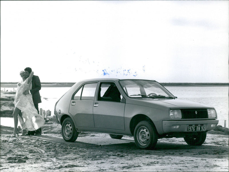 Renault 14 - Vintage Photograph