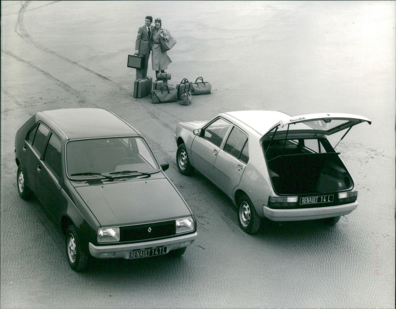 Renault 14 - Vintage Photograph