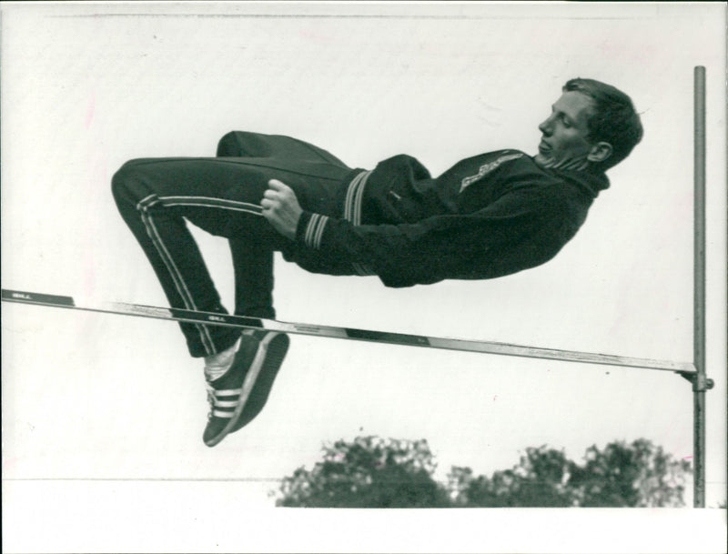 Dick Fosbury tränar höjdhopp inför OS 1968 - Vintage Photograph