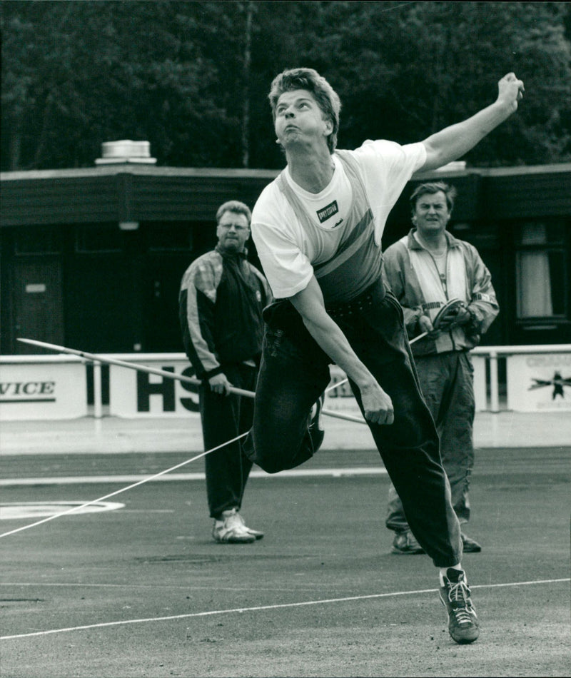 Håkan Konstenius, spjut, Umedalen - Vintage Photograph