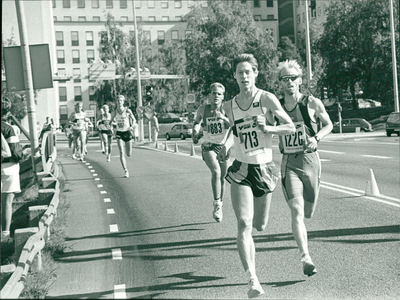 Per-Åke Sandström, Skellefteå IF, leder före Valdi Augthorsson och Peder Svensson - Vintage Photograph