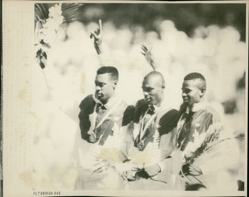 Butch Reynolds, Steve Lewis and Danny Everett, 400 meters athletics Olympics 1988 - Vintage Photograph