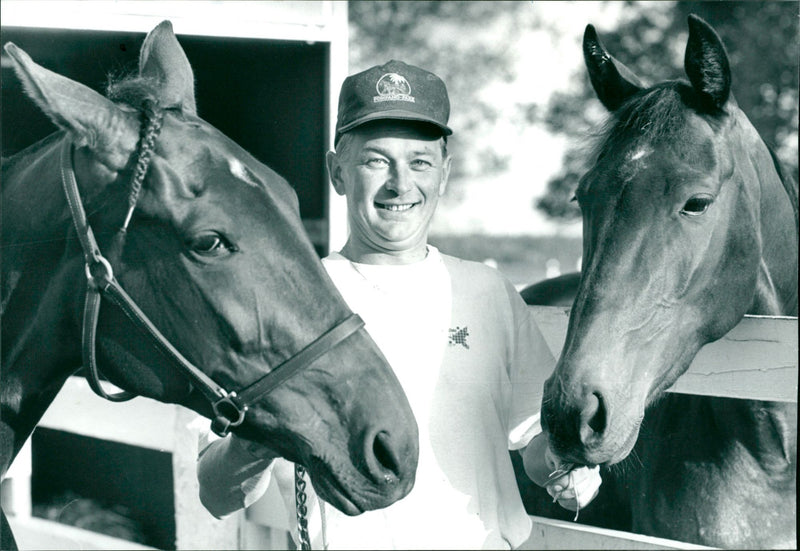 Jan-Erik Eriksson with the horses Facing Facts & Vårregn unmaker - Vintage Photograph