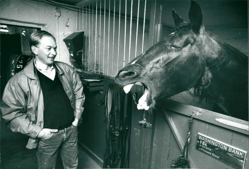 Jan-Erik Eriksson med hästen Washington Bank - Vintage Photograph
