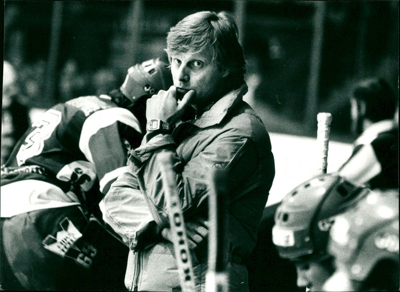 Hans "Virus" Lindberg, tränare Björklöven - Vintage Photograph