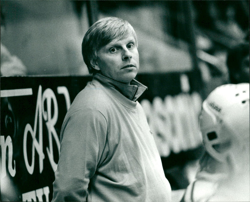 Hans "Virus" Lindberg, tränare Björklöven - Vintage Photograph