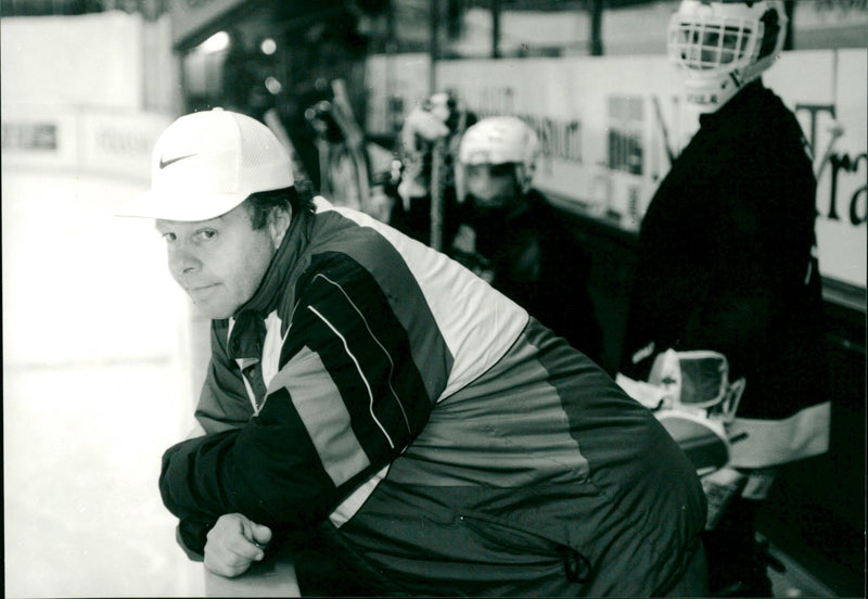 Erik Lindahl, tränare, Tegs SK ishockey - Vintage Photograph