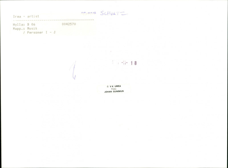 MUSIC PERSONS SHELF PEOPLE OVK UMEA ARTIST IRMA SCHULT JOHAN GUNSEUS FOLDER - Vintage Photograph