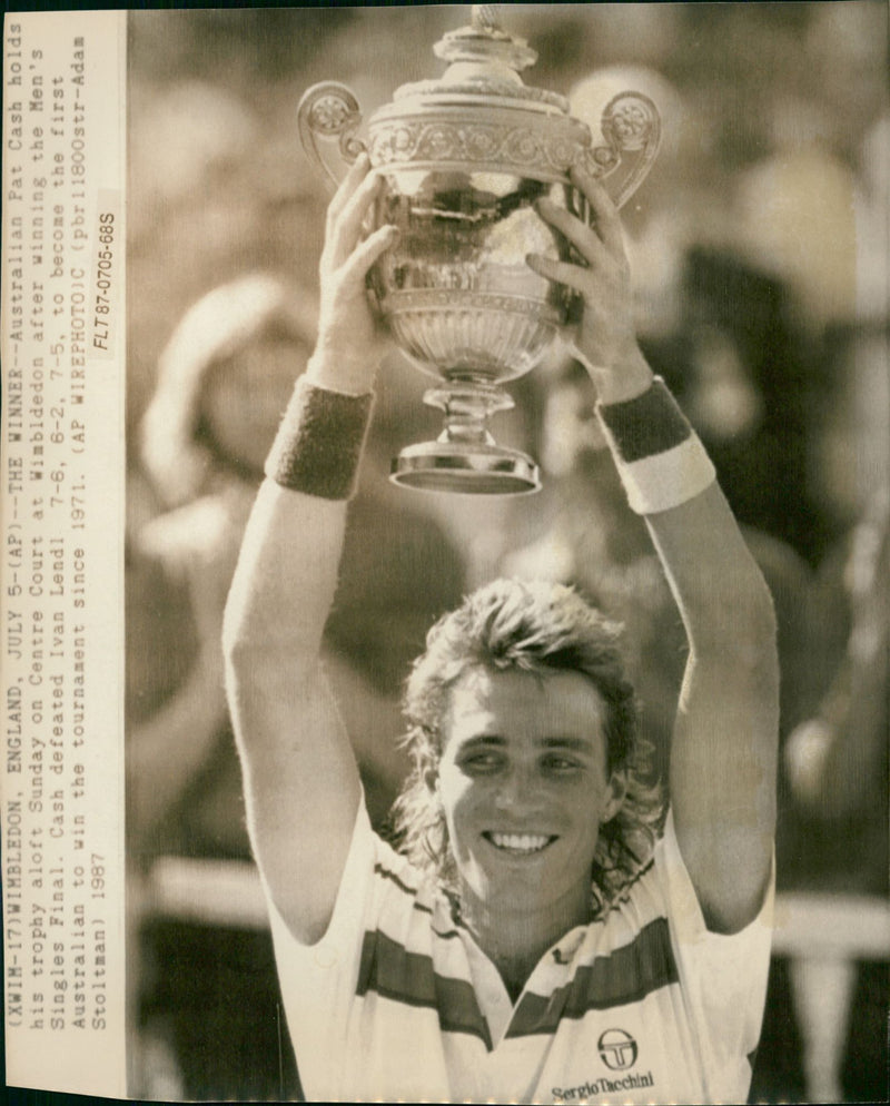 Pat Cash efter segern i Wimbledon finalen - Vintage Photograph