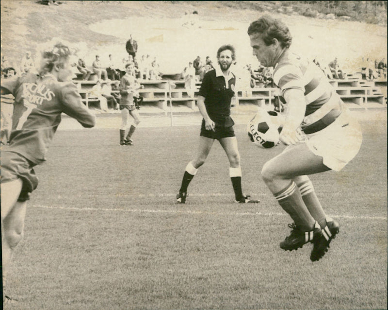 Berndt Owe Lindgren, fotbollsdomare - Vintage Photograph