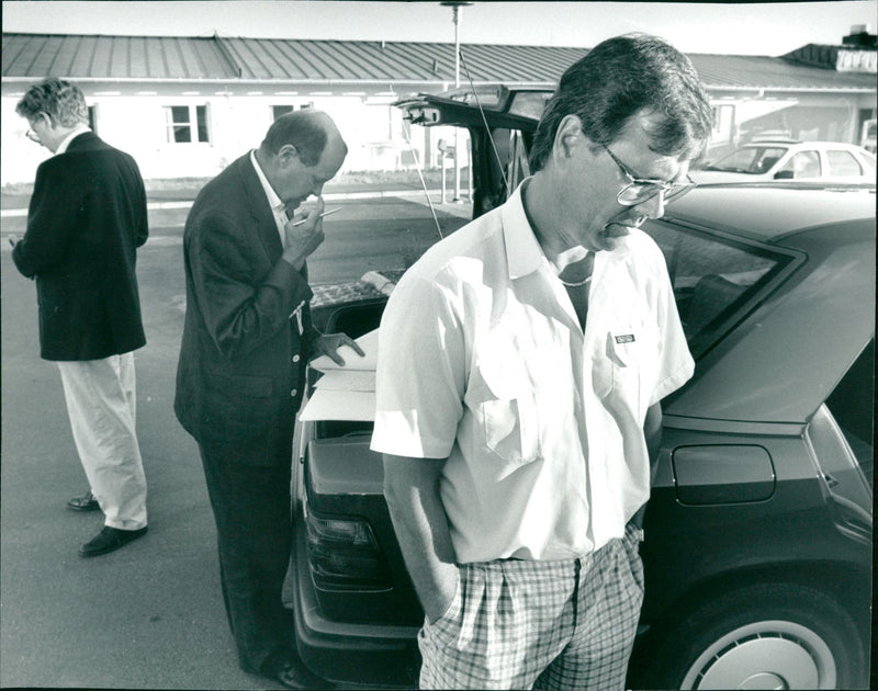 1991 WESTERN BOTTLES PEOPLE BEPIS BAND BYSON ALACAN WHITE SAE BLOOD LASTYN OLSFO - Vintage Photograph