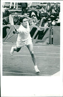 Roy Emerson i aktion - Vintage Photograph