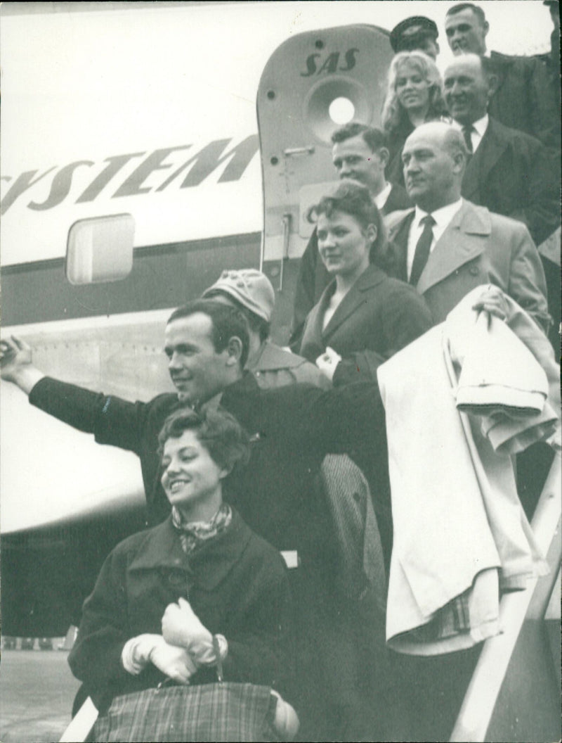 Ingemar Johansson gets off the flight on arrival - Vintage Photograph