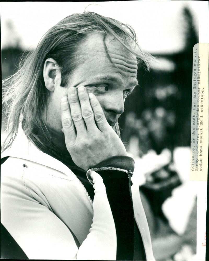 Benny Lindberg vinner Svenska Mästerskapen i störtlopp - Vintage Photograph