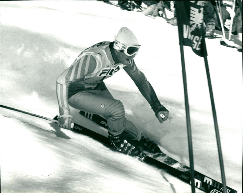 Utförsåkaren Ingemar Stenmark i slalombacken - Vintage Photograph